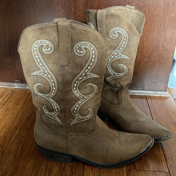 Shoes - Cowboy Boots